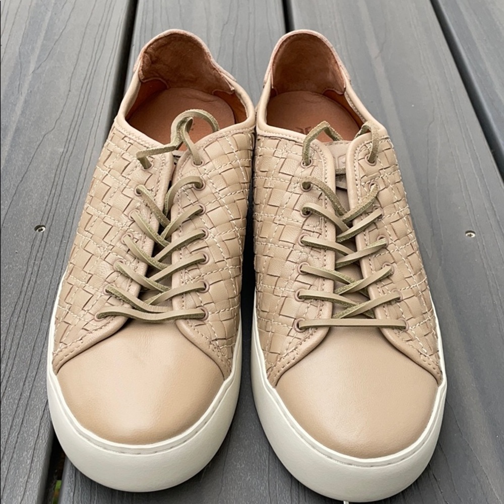 Frye leather shoes